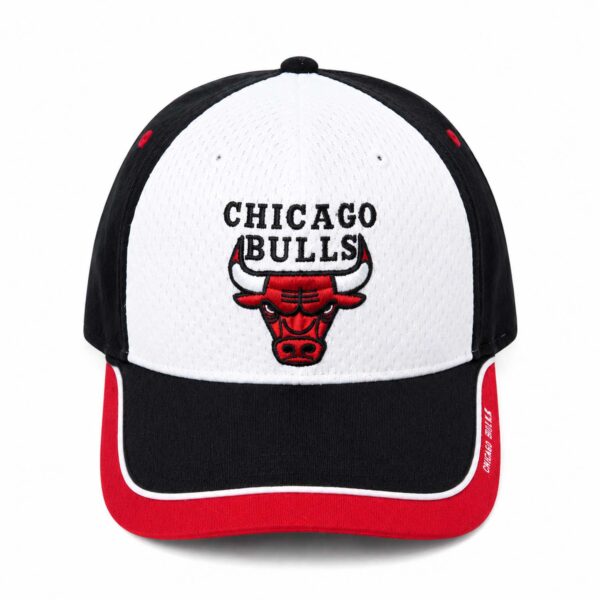White Bulls Fan Cap Hat